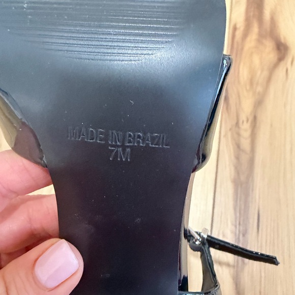 Aqua by Bloomingdale’s Ellah Glossy Black Heels size 7 - Picture 9 of 11